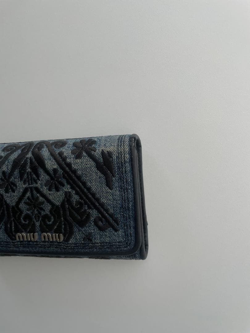 小物 Miu Miu Embroidered Denim Wallet