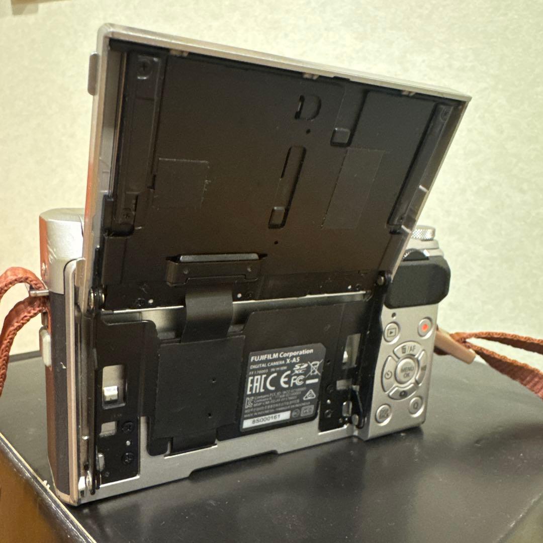 FUJIFILM X-A5 ミラーレスカメラ XC15-45mmレンズ付き