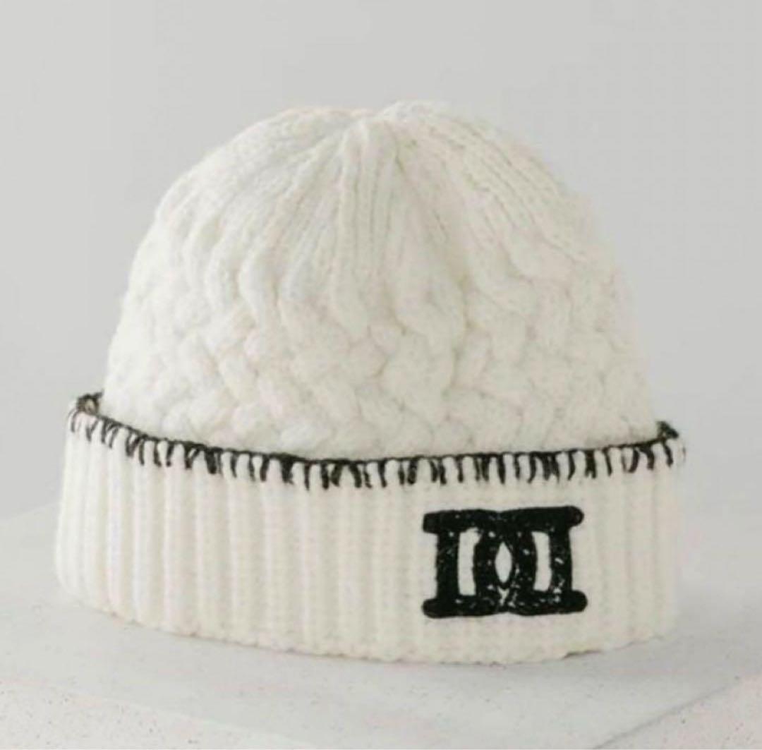 ダーリッチ　DDロゴバスケットニットビーニー　ホワイト