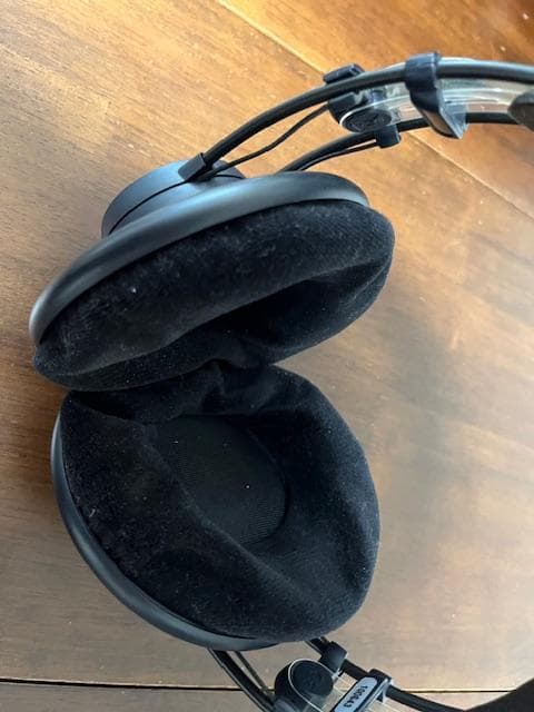アーカーゲー AKG K702 リファレンススタジオ ヘッドホン箱付