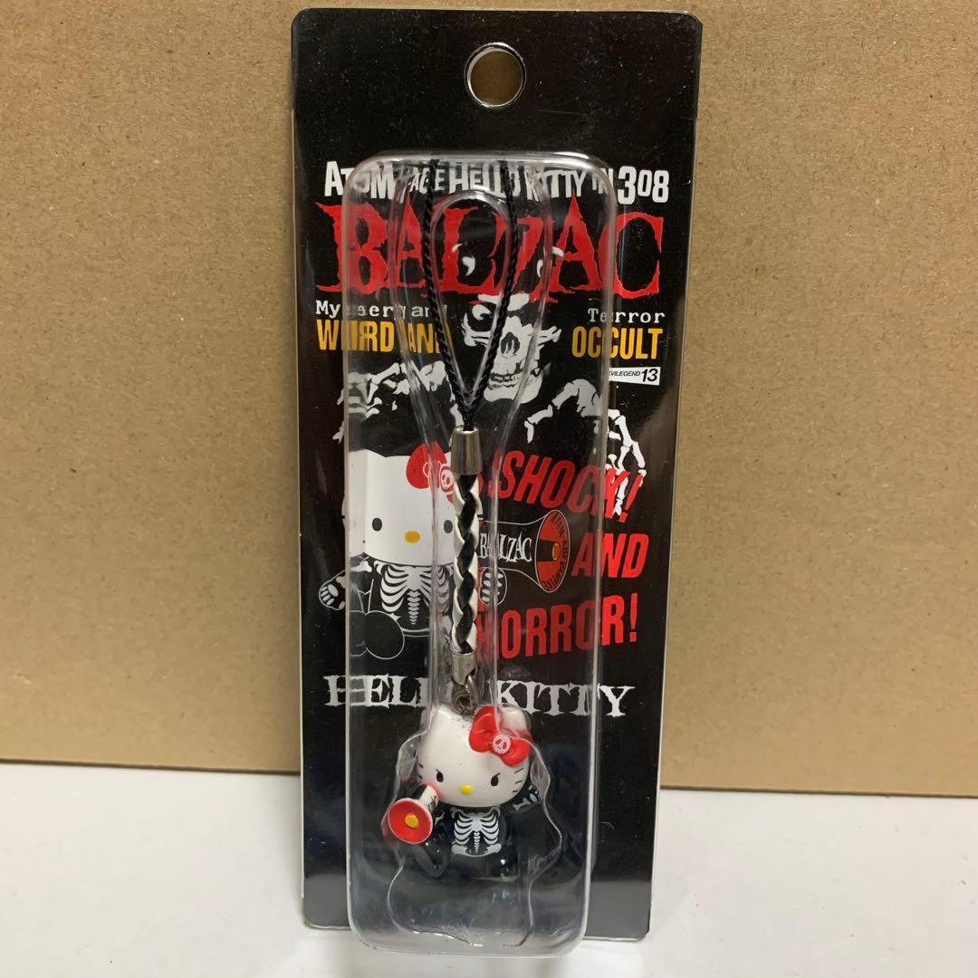 BALZAC × HELLO KITTY コラボ根付けストラップ
