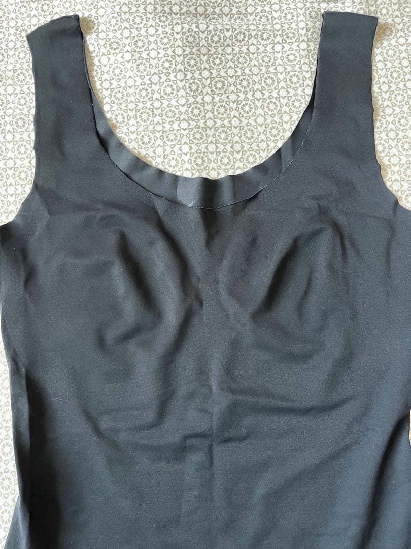 グラントイーワンズ　ホルミーUブラトップ　Mサイズ