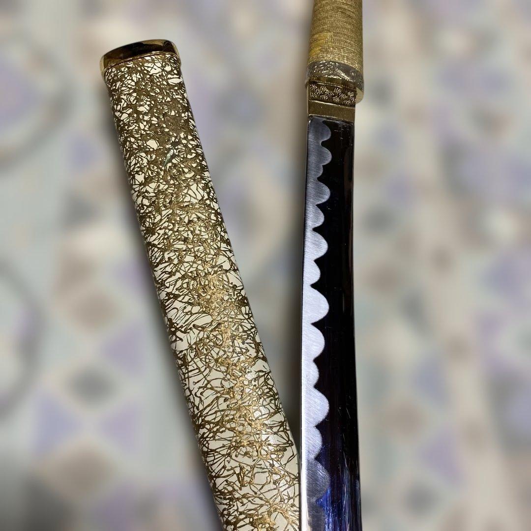 格安豪華版模造刀 黄色柄 鍔無し 金糸模様白鞘