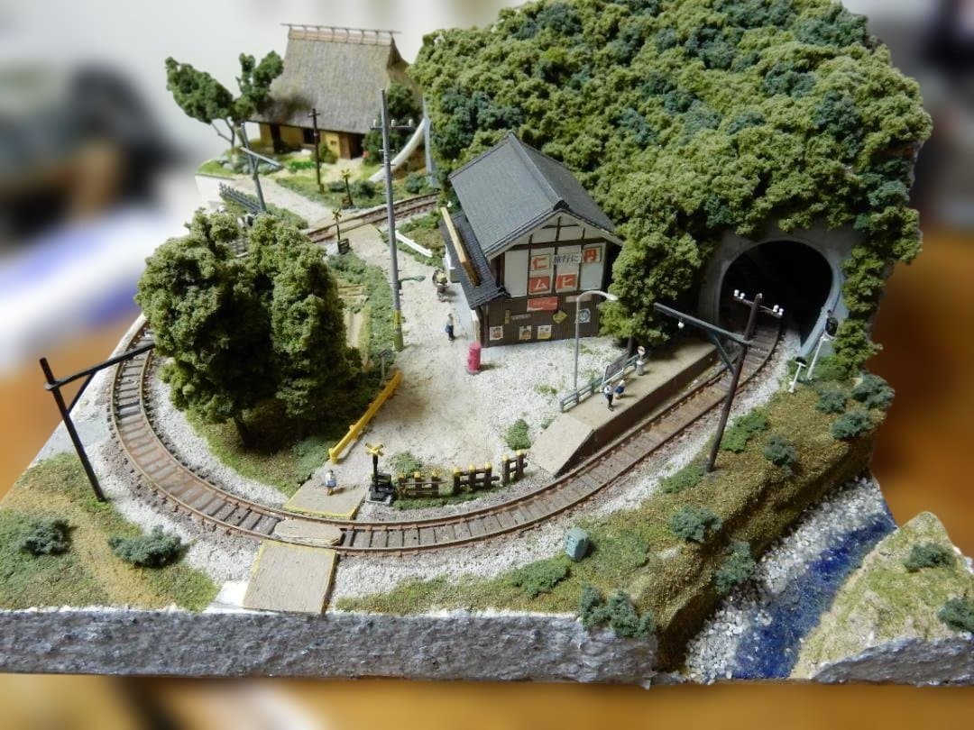 Nゲージミニジオラマ　田舎の駅前風景