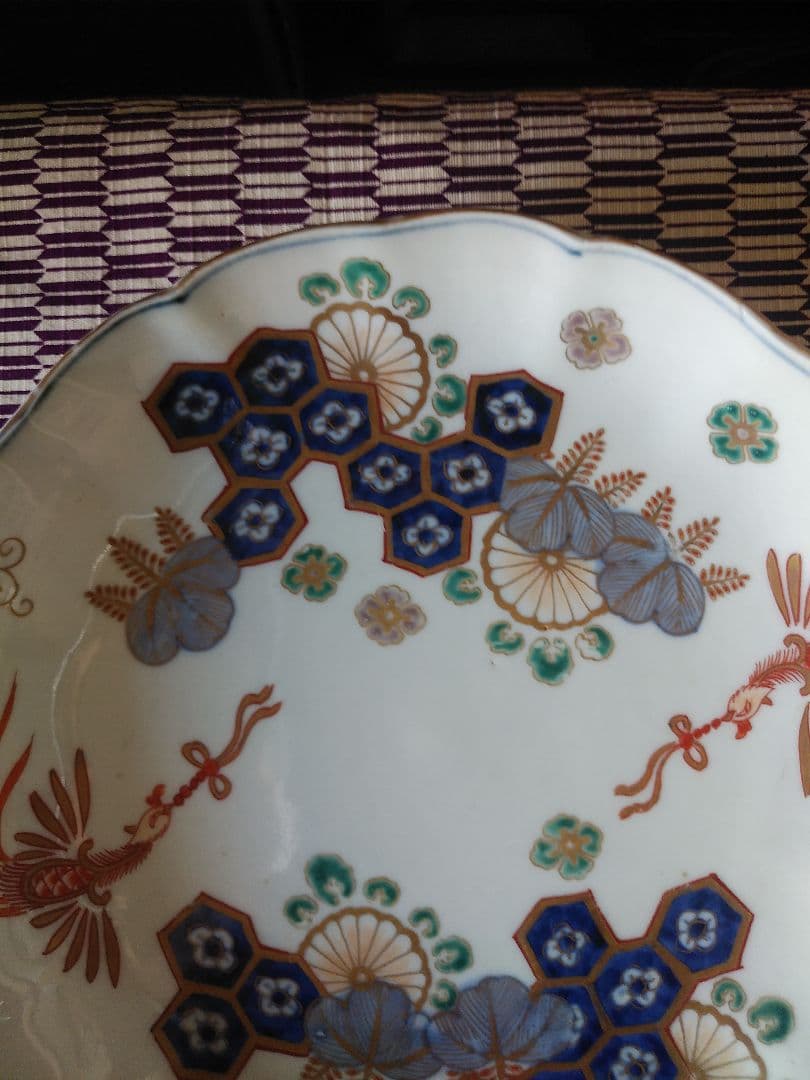 saiさん 古伊万里 桐菊鳳凰文輪花皿 と伊万里皿4枚 まとめて