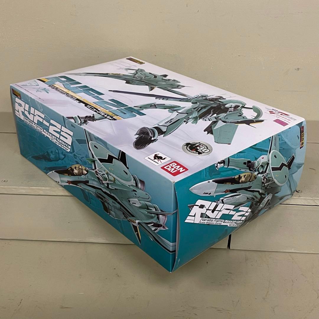 FME013 未開封 DX超合金マクロス 恋離形翼メサイアバルキリーRVF-25
