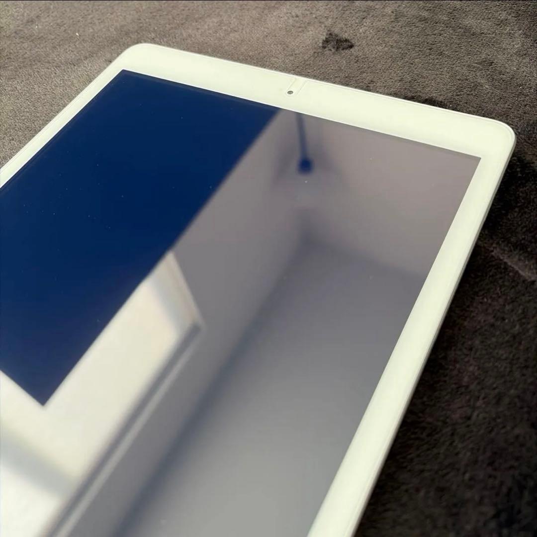 超美品☆Apple☆iPad☆第7世代☆32GB☆OS18.7☆シルバー