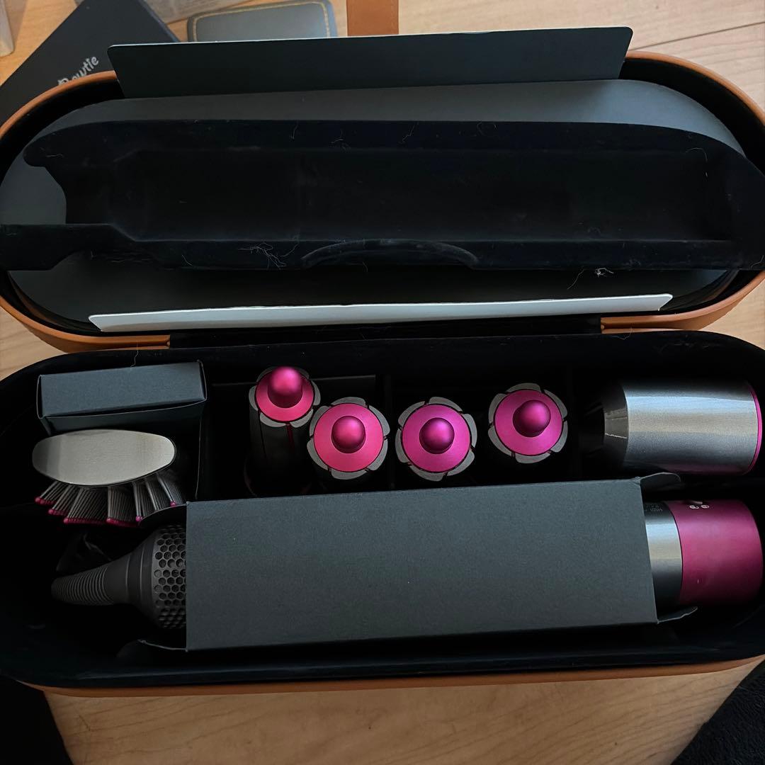 Dyson Airwrap 付属品プラス2個付き