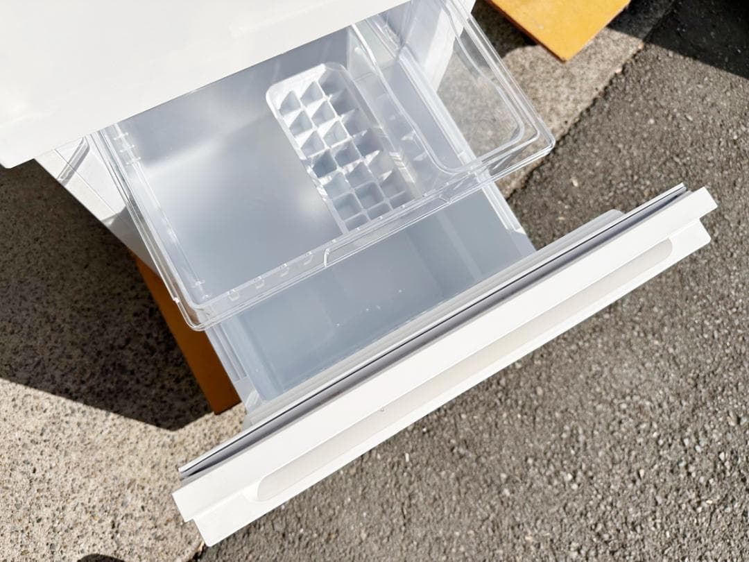 Panasonic 2ドア冷凍冷蔵庫 180L 右開き 2023年製 ホワイト