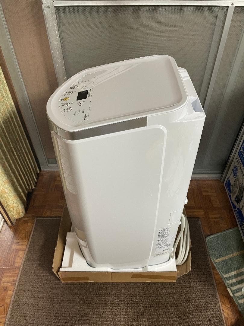 トヨトミ スポットクーラー TAD-2223 ホワイト 2023年製