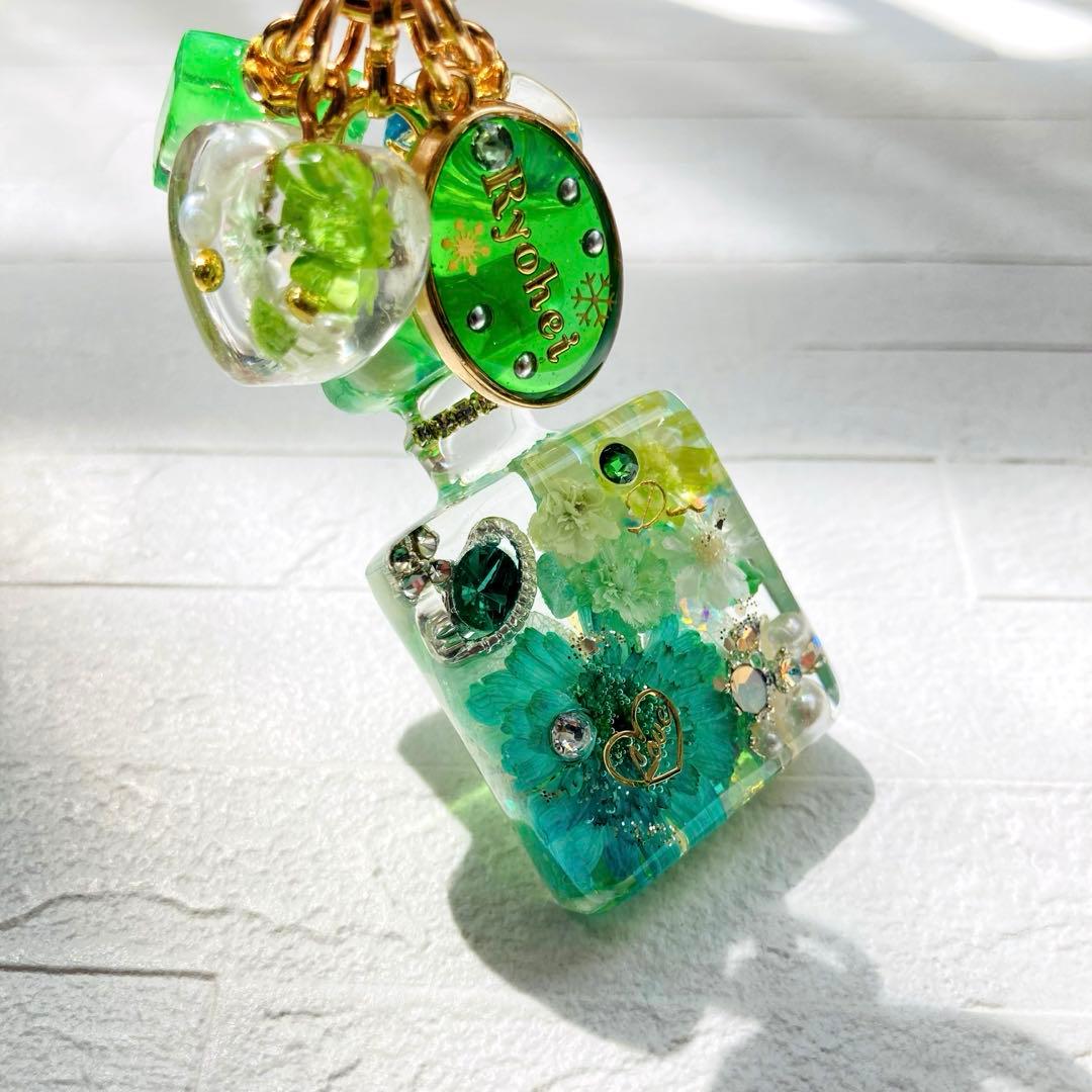 なおページ Man 阿部亮平 名入れチャーム レジン10点