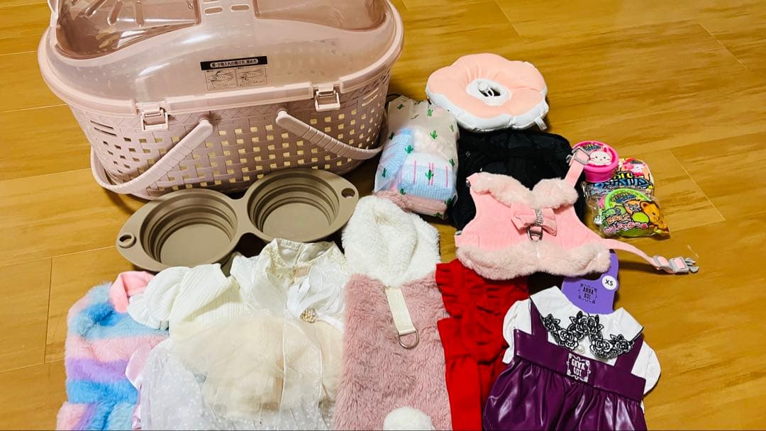 パピーちゃん女の子セット♡ キャリーバッグ／お洋服多数／4Sマナーウェア付き