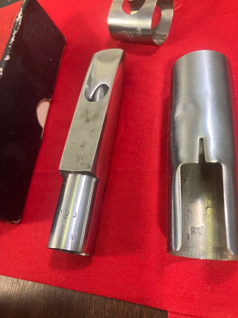 Berg Larsen メタルマウスピース 100/1M オフセット　リガチャー