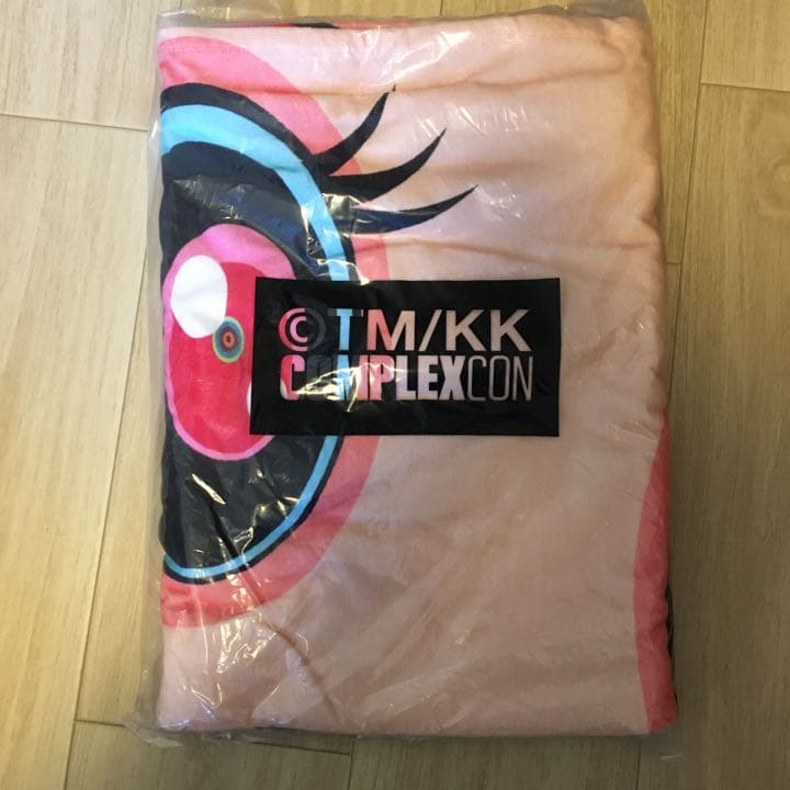 希少　新品　村上隆　コンプレックスコン　ハングリー　タオル