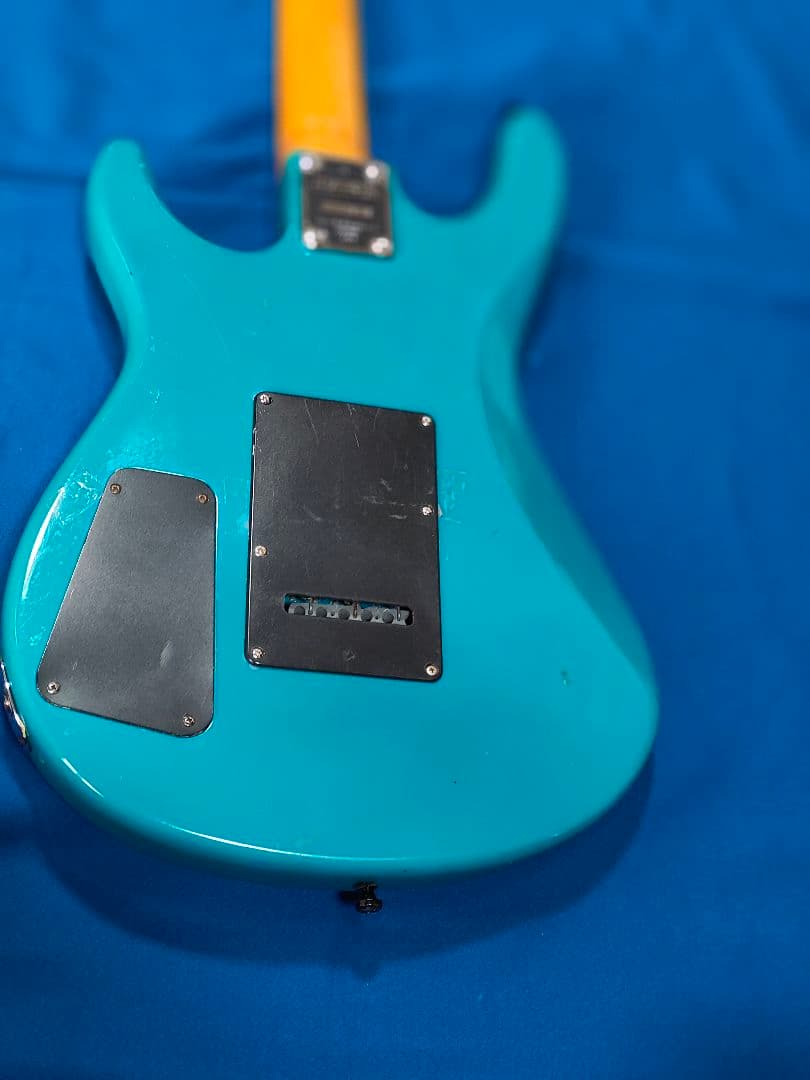 10日ほど修理いたしますWashburn G-JRV エレキギター 青