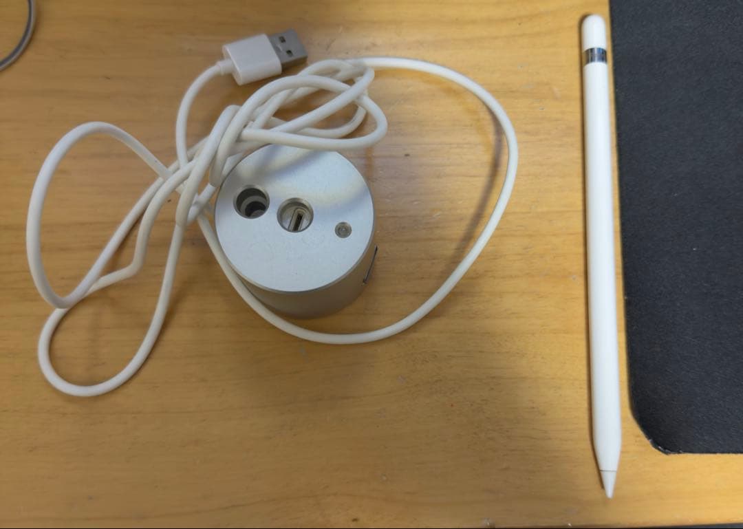 ipad(第7世代)＋Apple pencil＋aplle pencil充電器