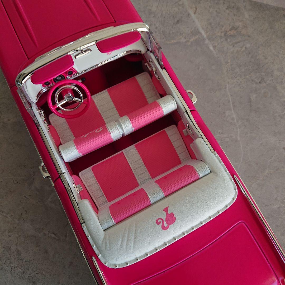 1/18 1957 シボレーベルエア バービー