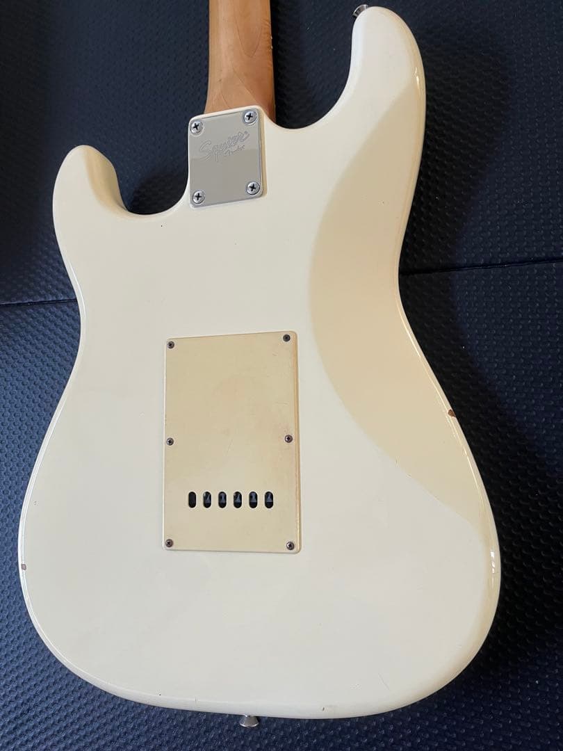 ギター Squier by Fender Stratocaster
