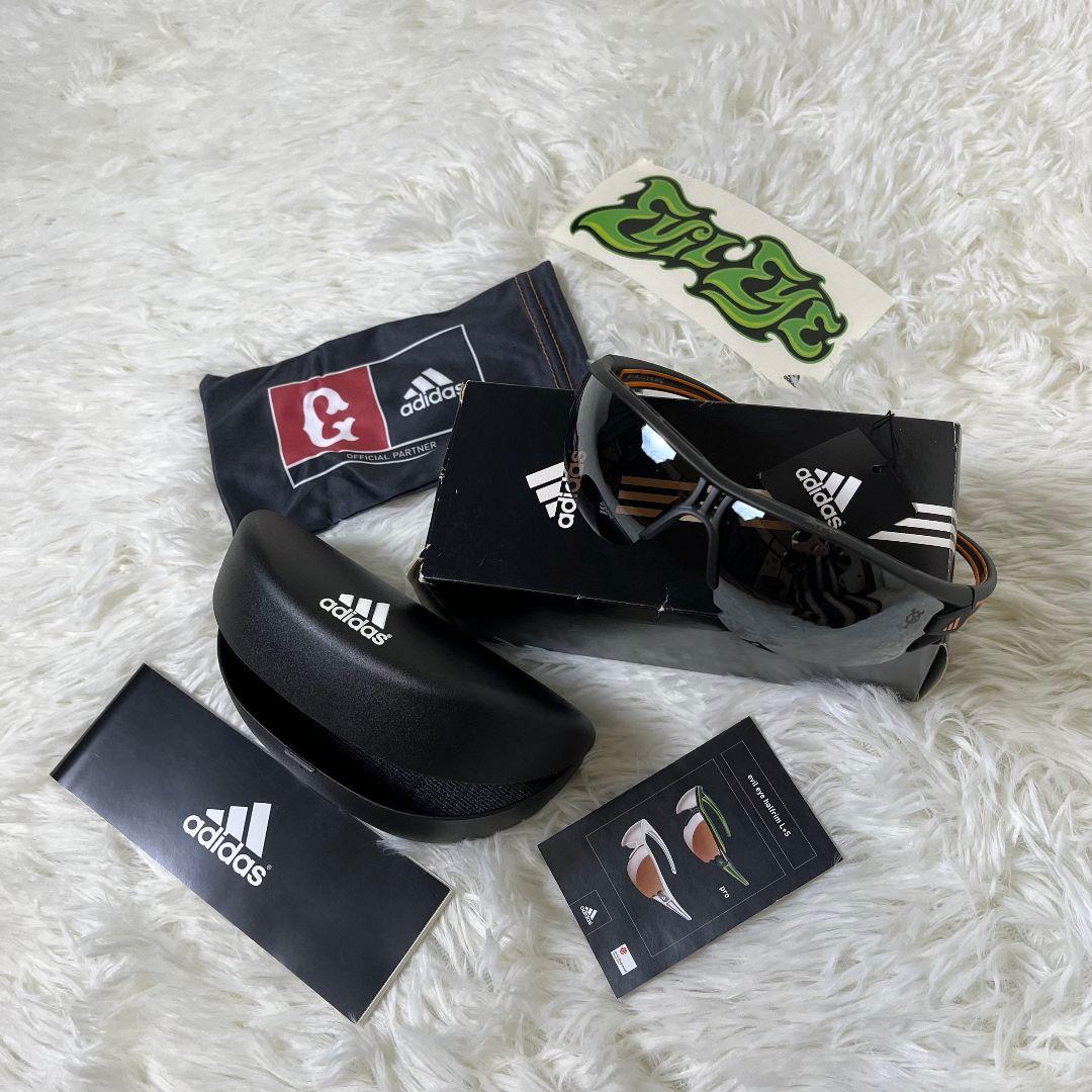 新品未使用　限定生産モデル　adidas ジャイアンツ　コラボ　サングラス