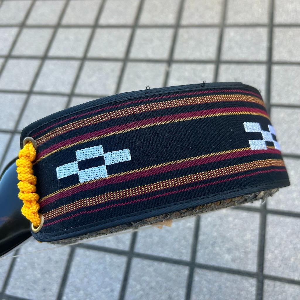 沖縄　三線　カミゲン　カモの口　ユナー　黒木　本皮一枚張り　伝統工芸士