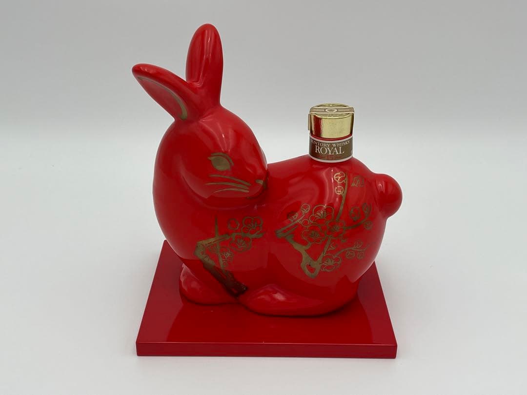 【未開栓】サントリー ウィスキー 600ml ローヤル 15年 干支ボトル 卯