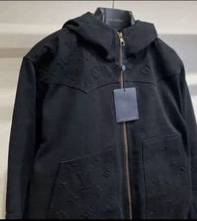 限定　ルイヴィトン　デニムジャケット　フーディパーカー