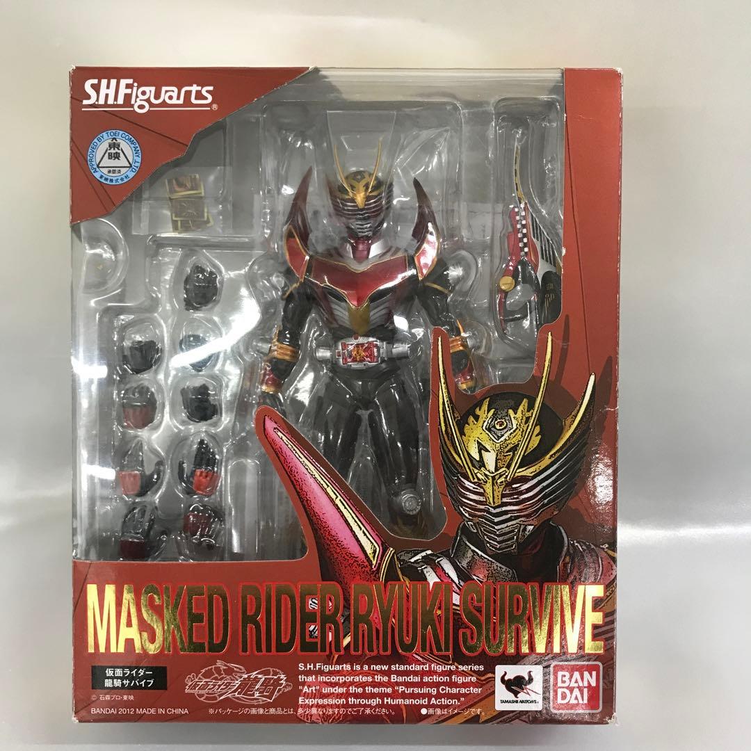 S.H.Figuarts 仮面ライダー龍騎サバイブ 「仮面ライダー龍騎」
