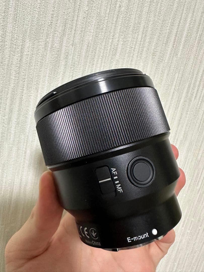 Sony FE 1.8/85 Eマウントレンズ