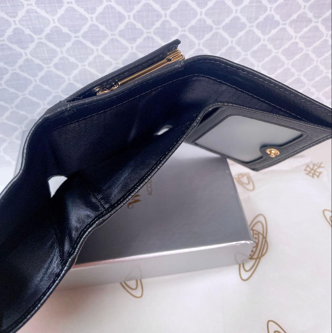 【最新☆新品】ヴィヴィアン・ウエストウッド　三つ折り財布 ブラック ユニセックス