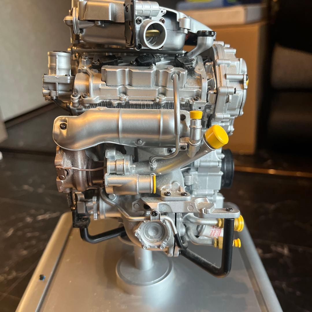 イーグルモス　GTRエンジン クリアケース付き