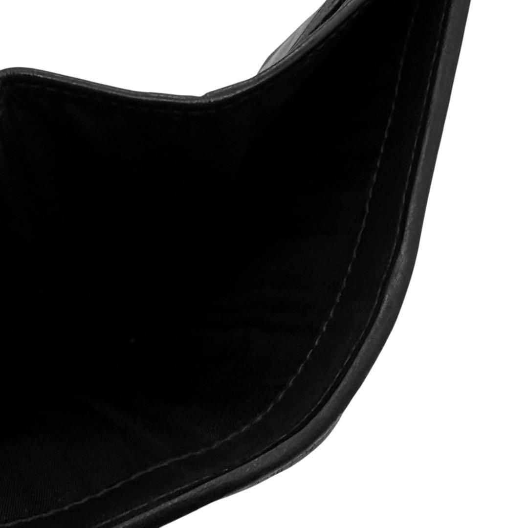 【美品 正規品 】 miumiu マテラッセ 二つ折り財布 RFID搭載