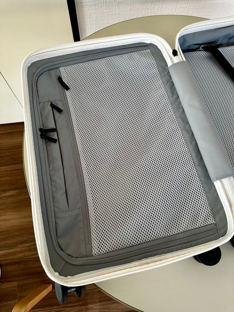 Aer スーツケース Carry-On キャリーオン〈48リットル・ホワイト〉