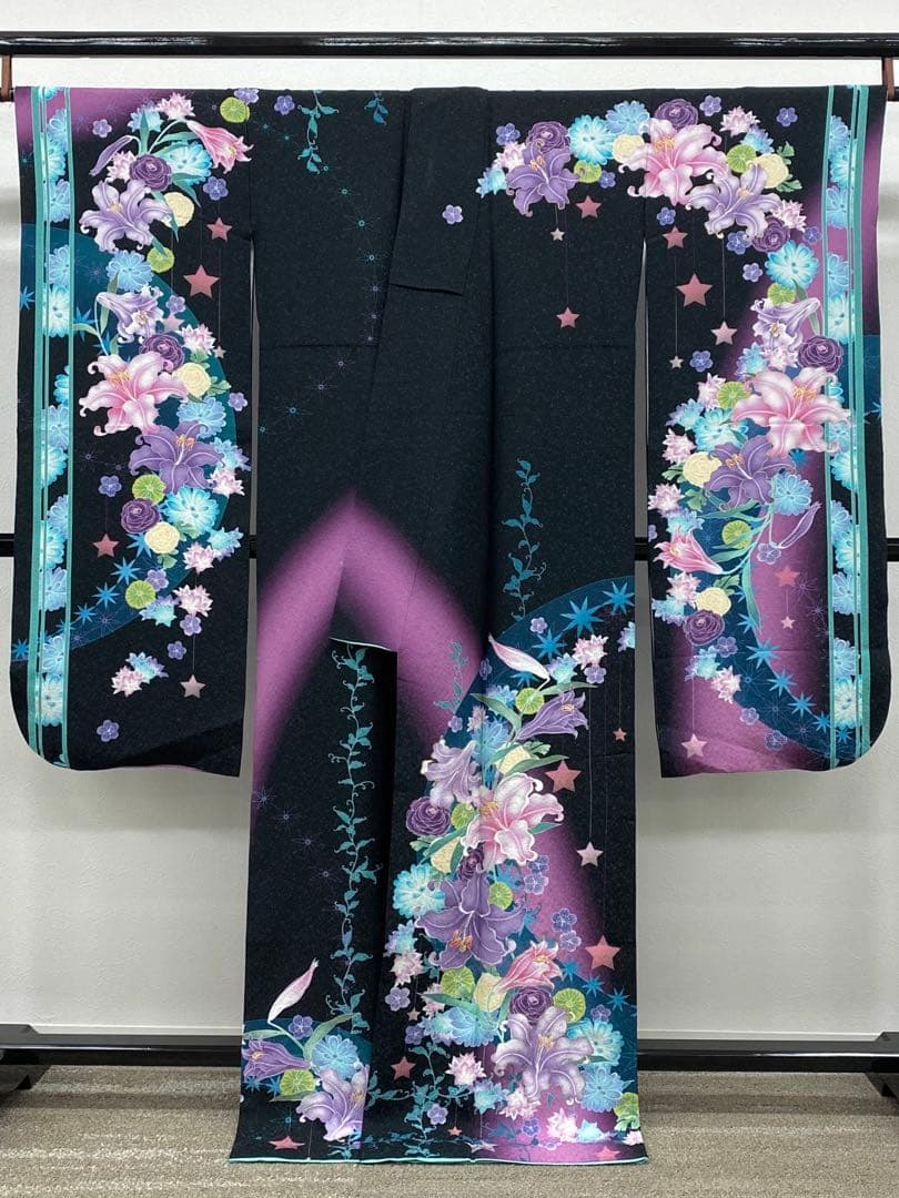 振袖 豪華 銀通し 刺繍 金彩 紋意匠 百合 身丈166cm