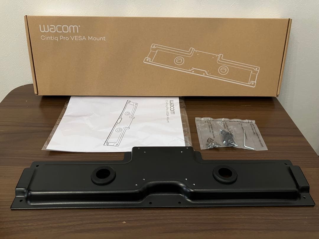 Wacom Cintiq Pro VESA マウント ACK62804K