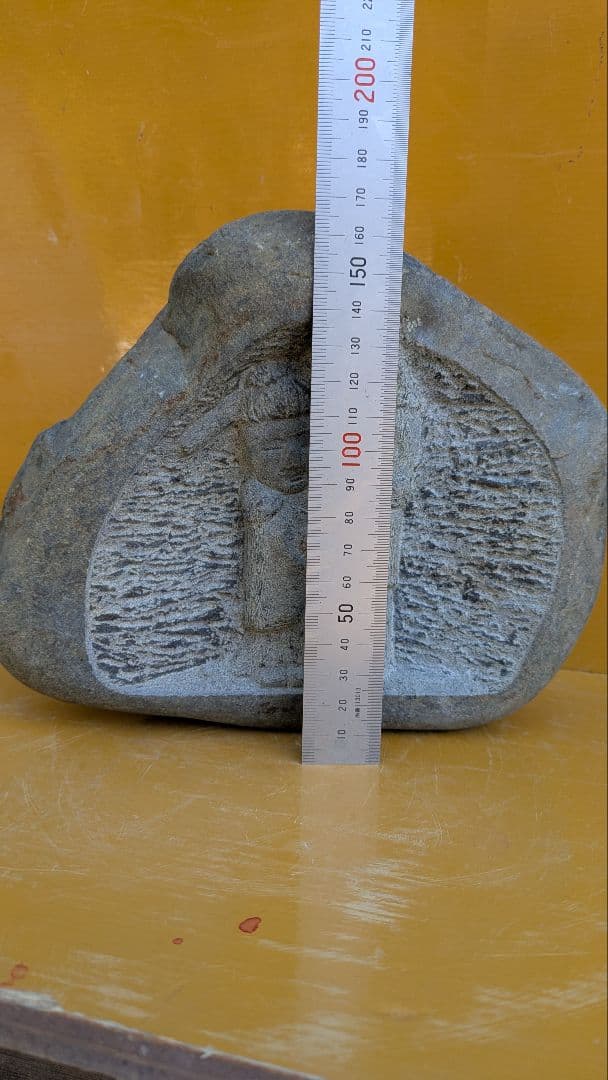 石仏、道祖神、仲良し道祖神、倉田辰彦作、日本製品、大きさは写真の中にございます。