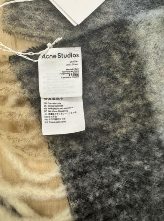 未使用 Acne Studios チェック柄マフラー