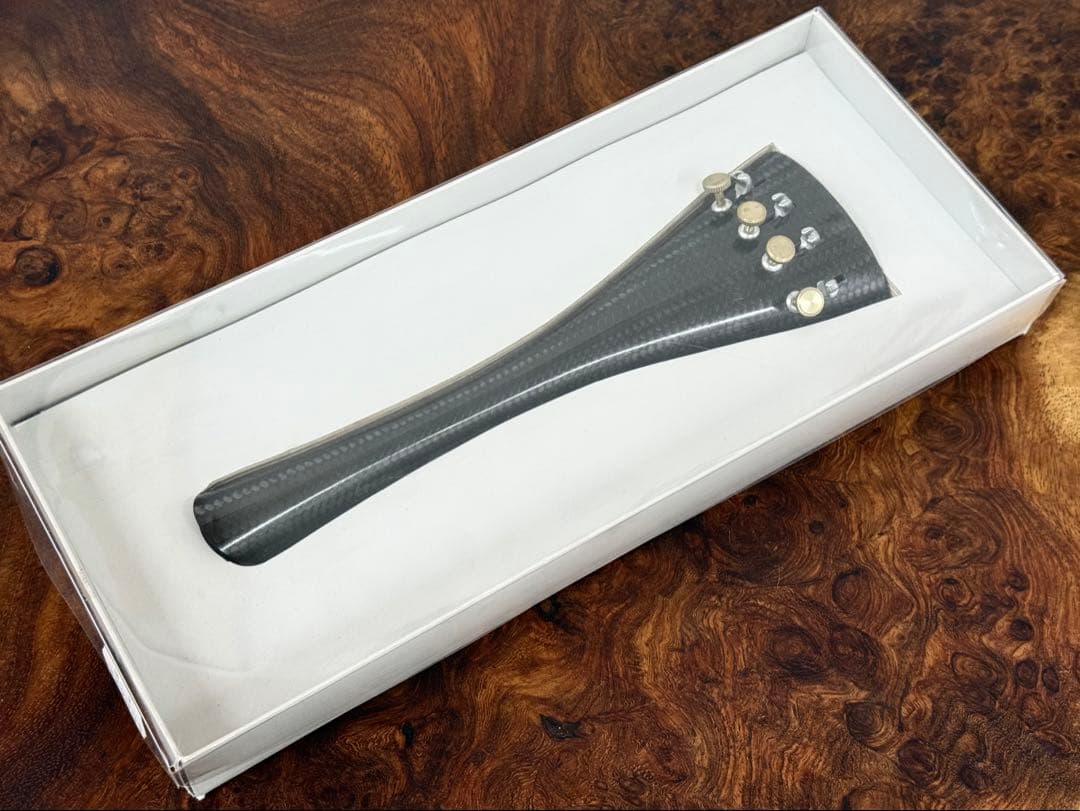 【新品】Herdim チェロ用カーボンテールピース #389001（1）