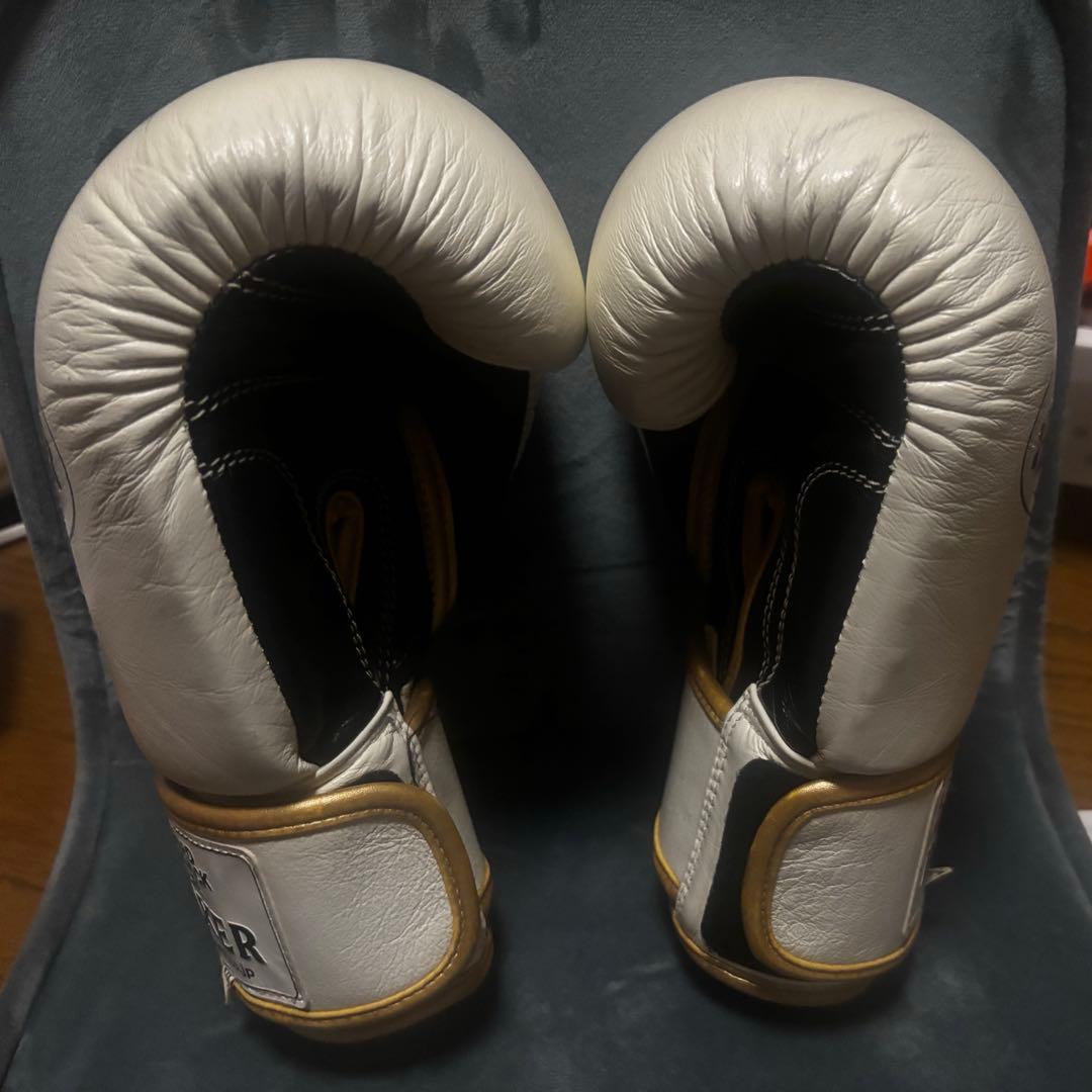 BOXER ISAM ボクシンググローブ ホワイト