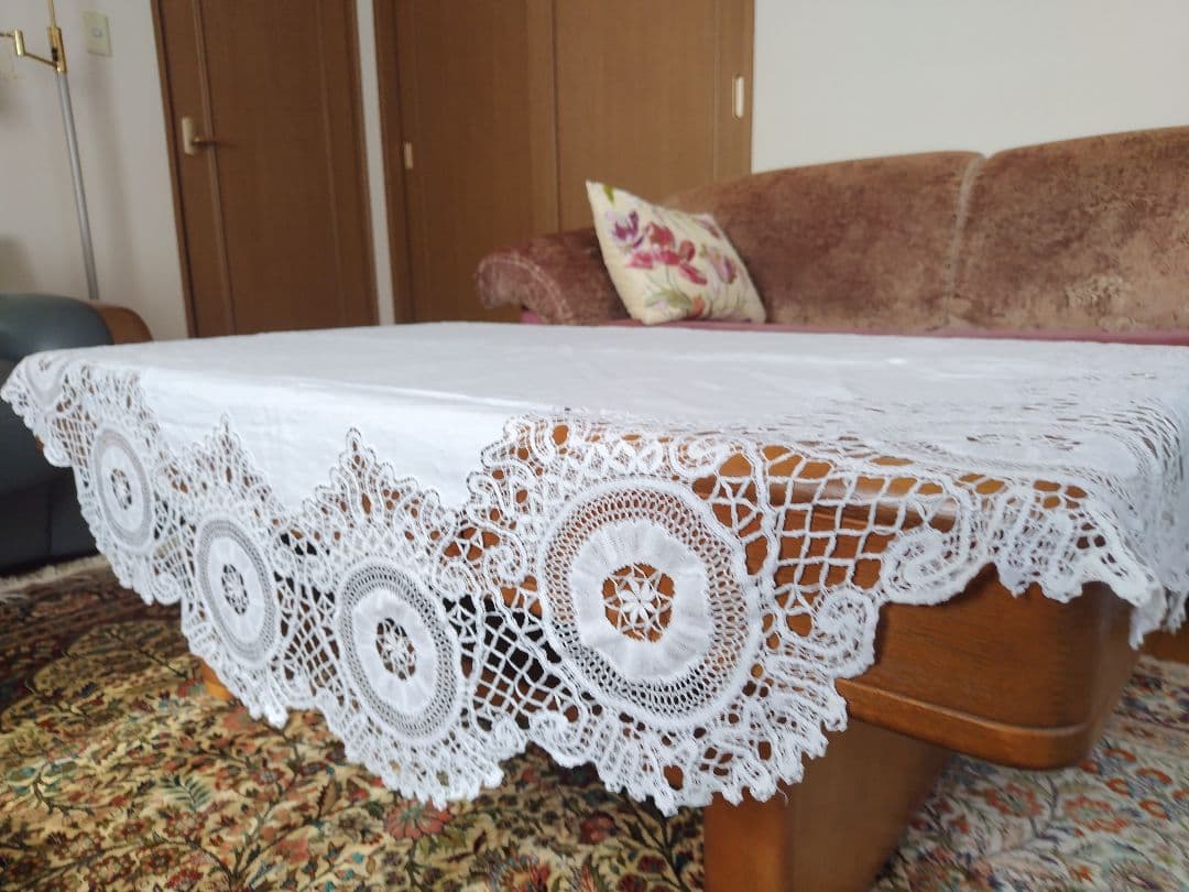 白いレースのテーブルクロスハンドメイドビンテージ