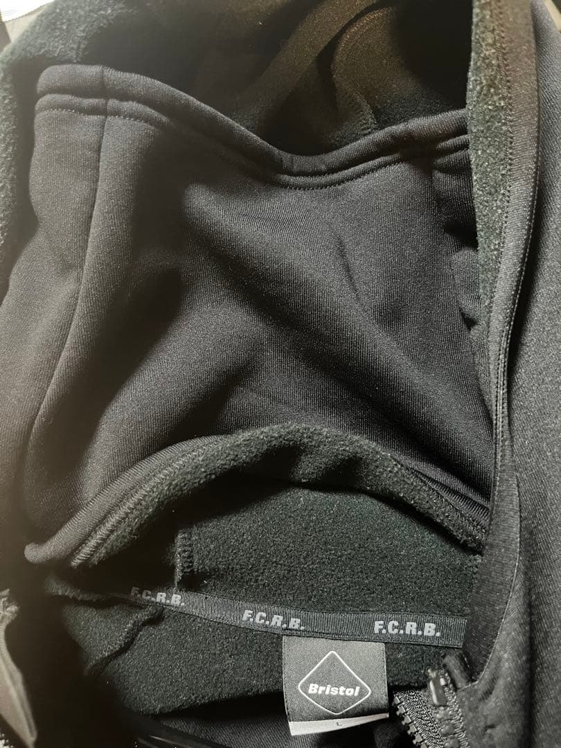 FCRB ブリストル　222052 POLARTEC HOODIE Lサイズ