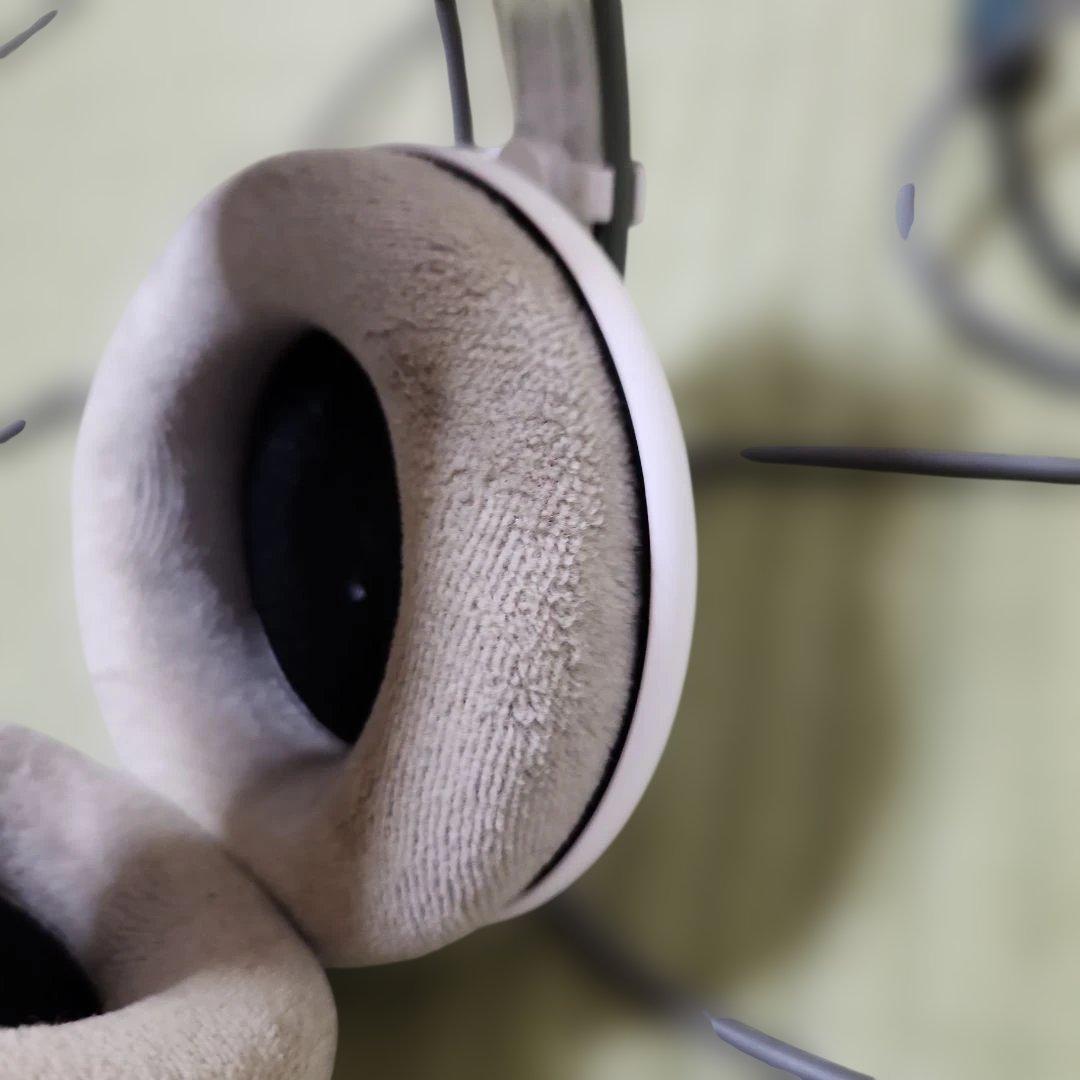 akg K701有線ヘッドホン　モニターヘッドホン