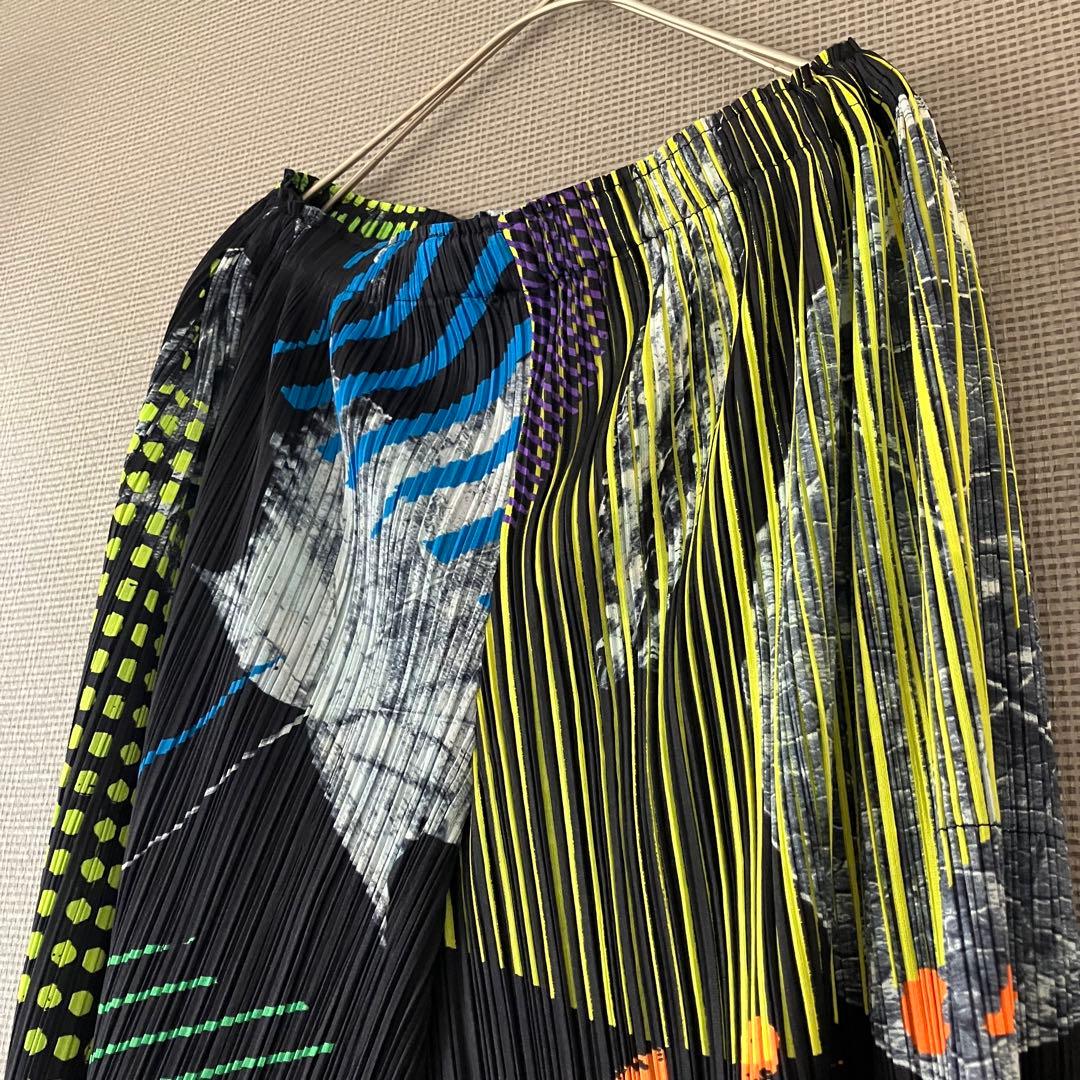 希少　極美品　プリーツプリーズ　マルチカラー　ワイドパンツ　ガウチョパンツ　2