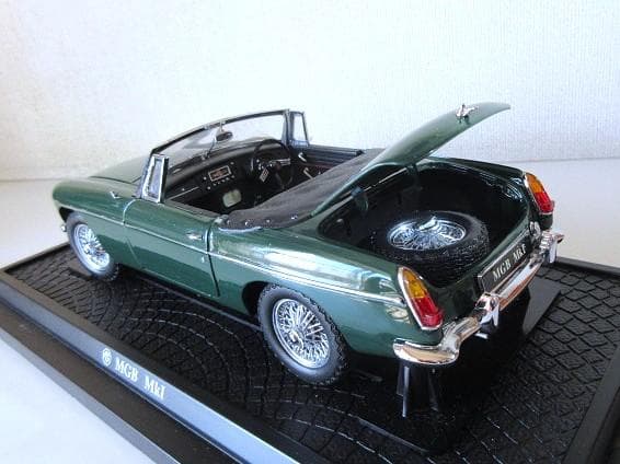 特価 京商 (1/18) MGB MK.Ⅰ