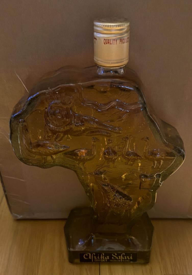 アフリカ大陸型ボトル ウイスキー Afrika Safari Whiskey