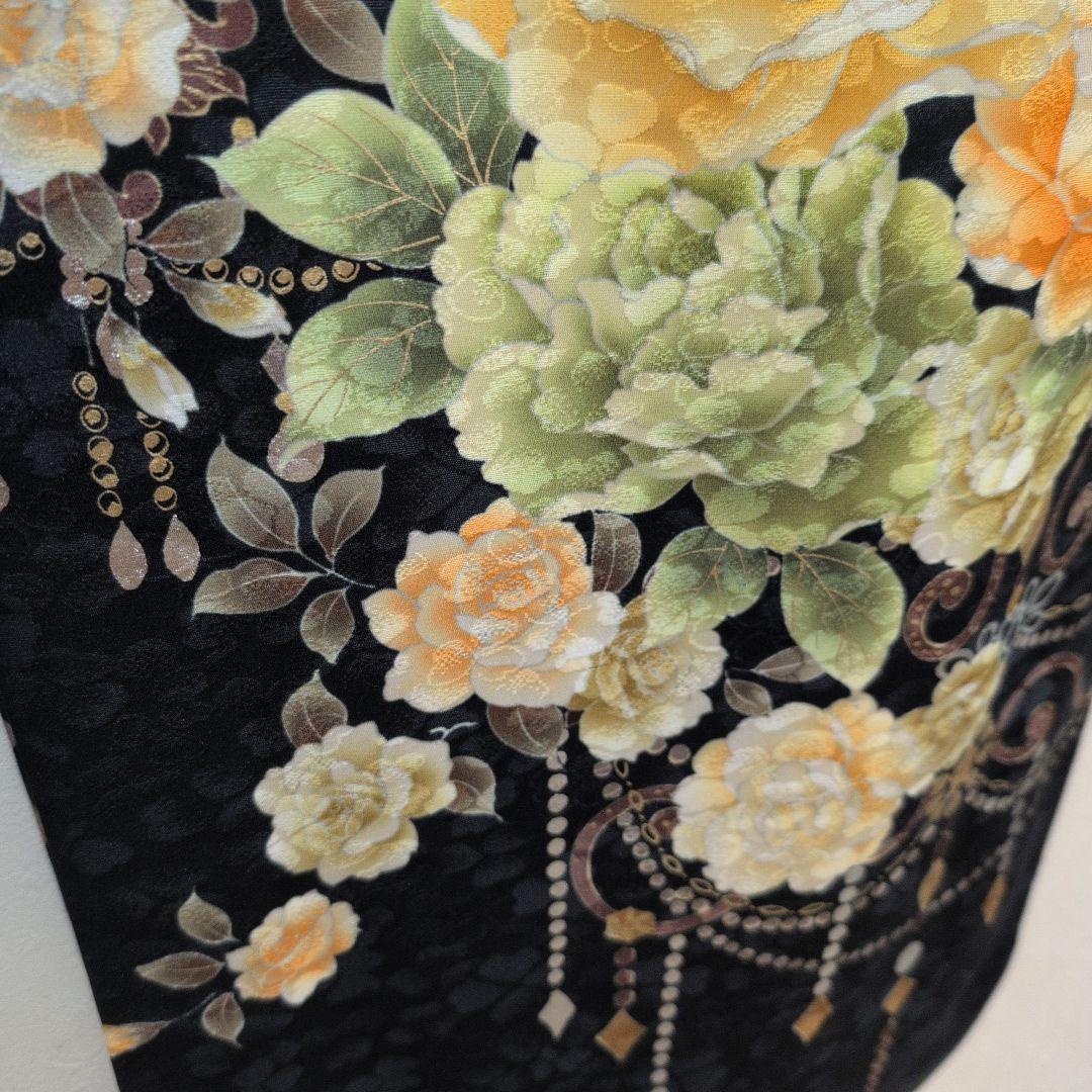 【現代柄】振袖 黒地 豪華な薔薇の花柄 Ｌ〜LＬサイズ１７０センチ