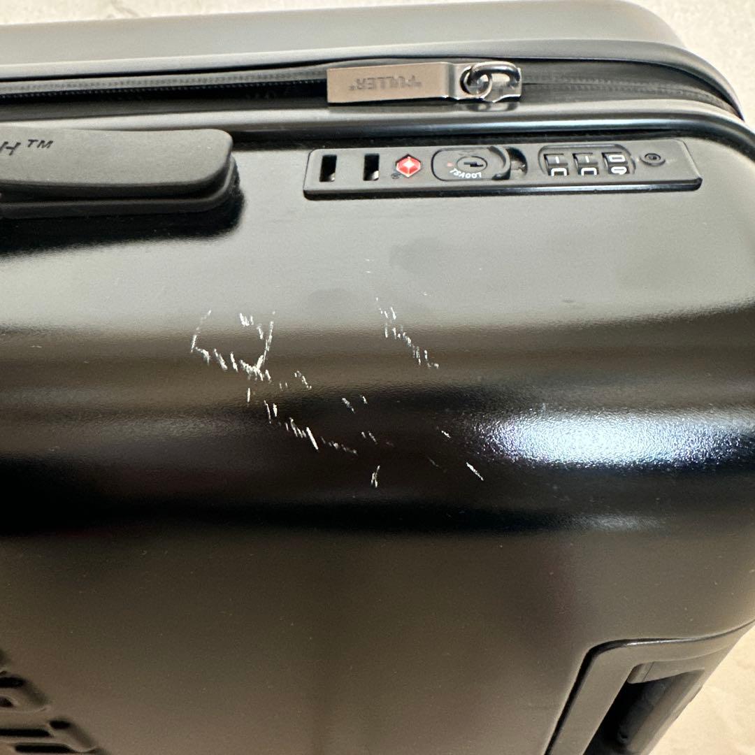 OFF-WHITE ブラック キャリーケース 小型