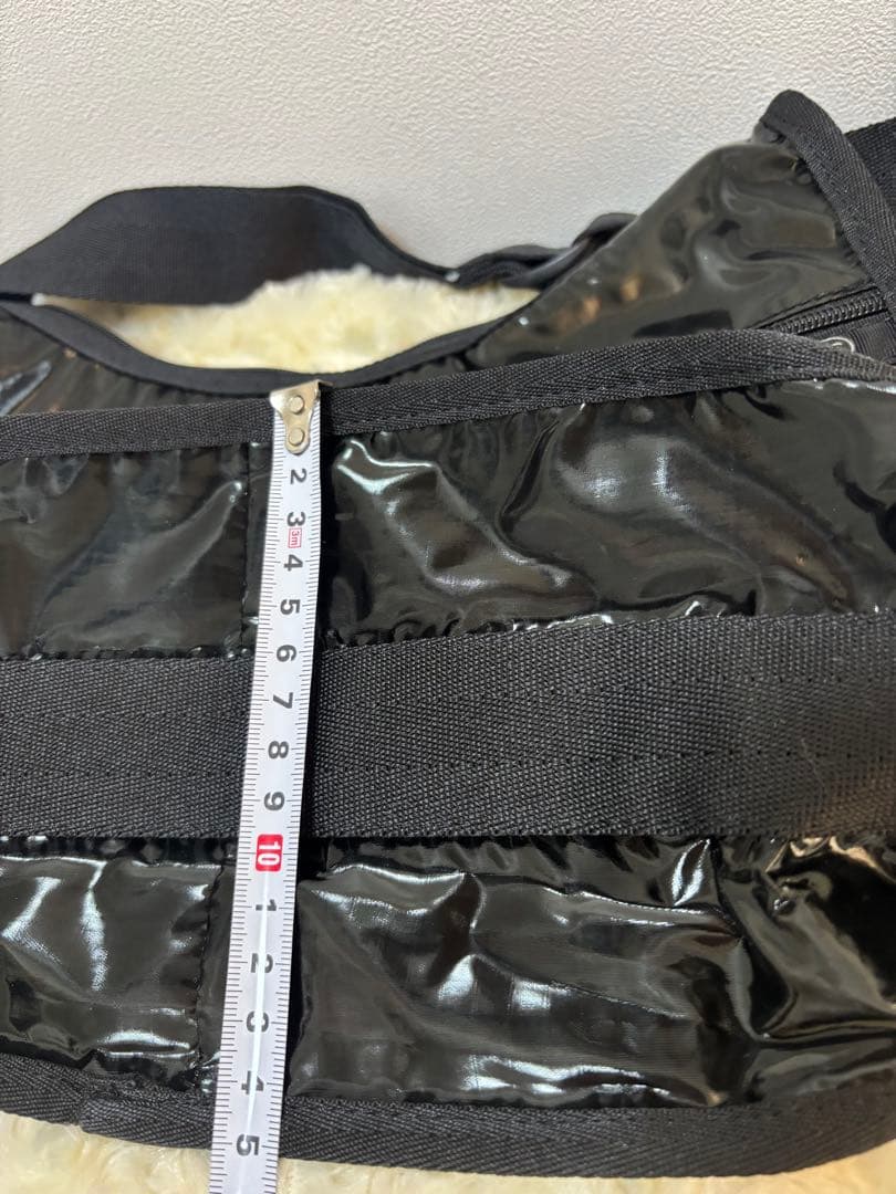 【LeSportsac】レスポートサック新品ブラック ショルダーバッグ ポーチ付