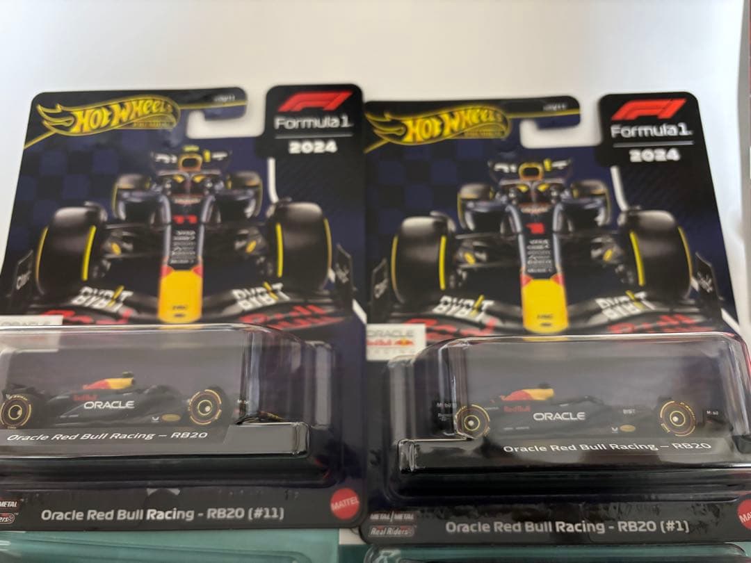 ホットウィール F1 formula1 3種 レッドブル メルセデス ハース