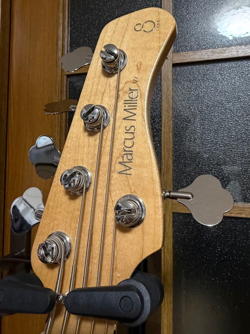 ベース Sire V7 Vintage Ash 2nd Generation NT