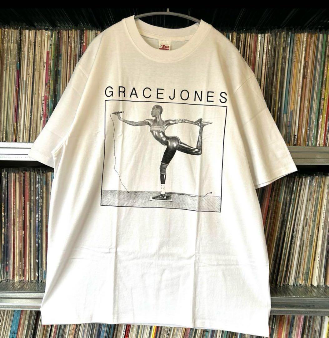 Grace Jones \